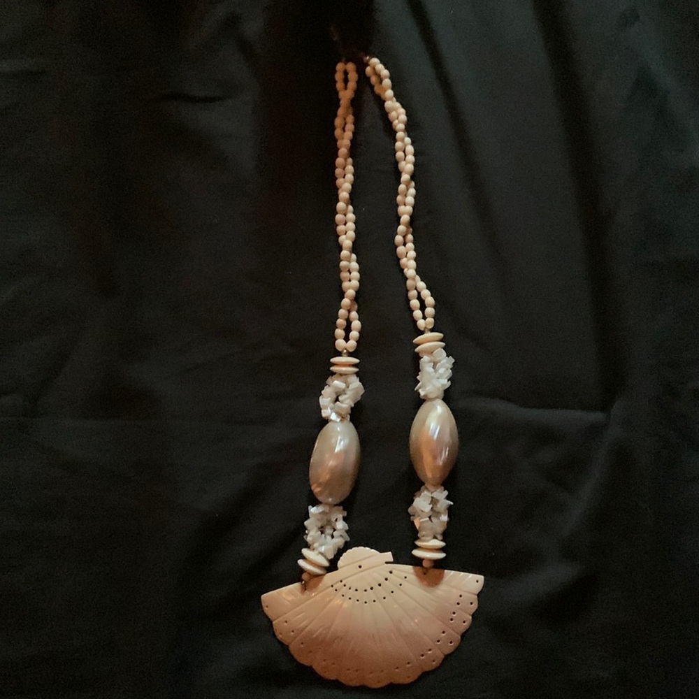 Shell necklace